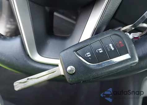 2021 Toyota Corolla Se z USA, uszkodzony, nr VIN 5YFS4MCE2MP065097